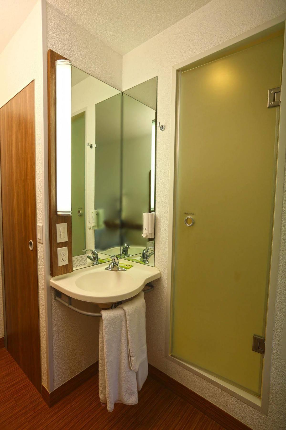 Hotel Hi! Santa Catarina Санта-Катарина Экстерьер фото